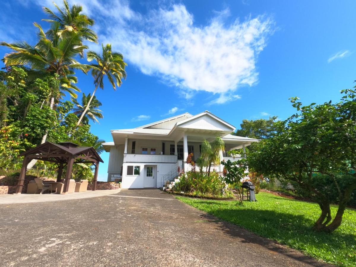 Couette-café Bay Oceanfront 3*